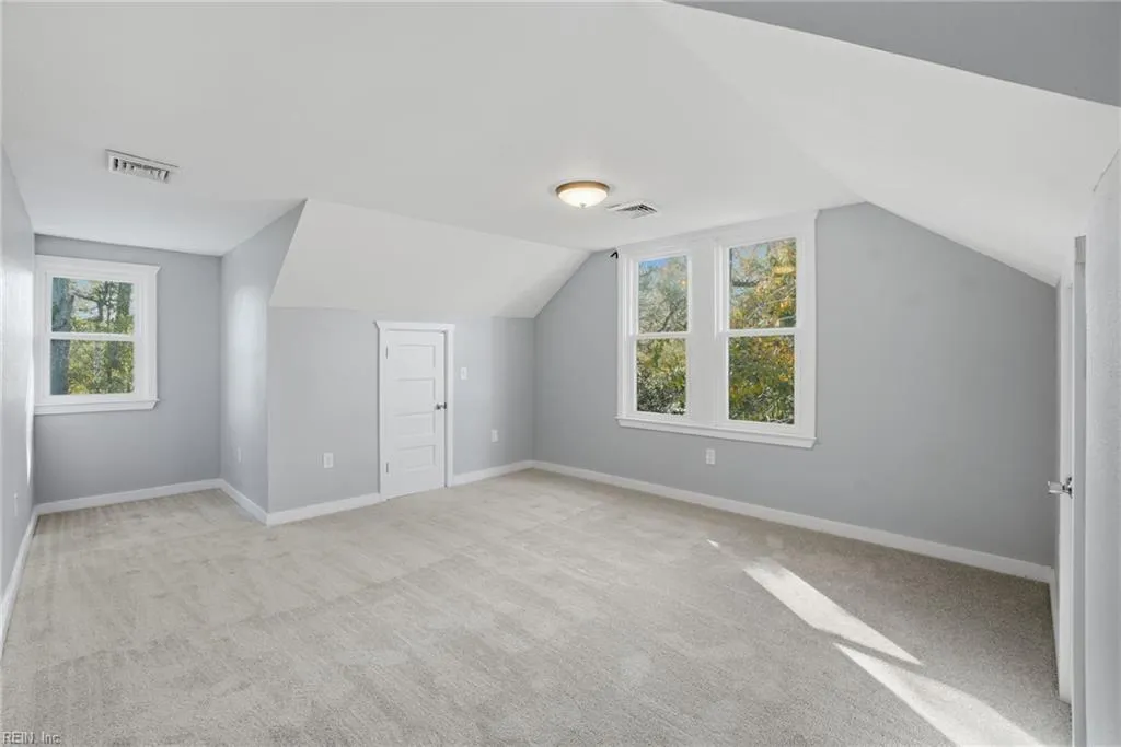 Surry, Virginia 23883, United States, 3 Bedrooms Bedrooms, ,3 BathroomsBathrooms,Residential,Active,240376