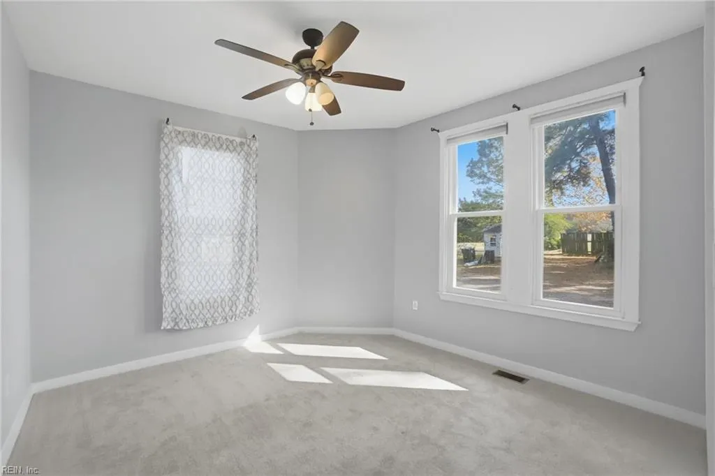 Surry, Virginia 23883, United States, 3 Bedrooms Bedrooms, ,3 BathroomsBathrooms,Residential,Active,240376