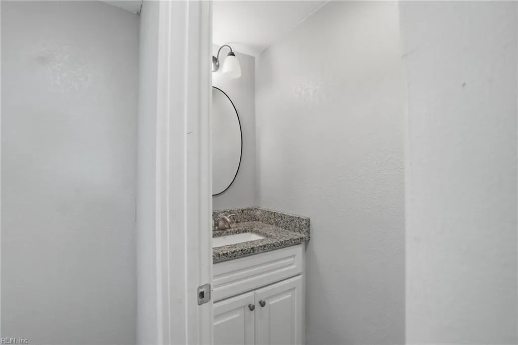 Surry, Virginia 23883, United States, 3 Bedrooms Bedrooms, ,3 BathroomsBathrooms,Residential,Active,240376