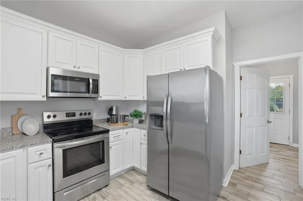 Surry, Virginia 23883, United States, 3 Bedrooms Bedrooms, ,3 BathroomsBathrooms,Residential,Active,240376