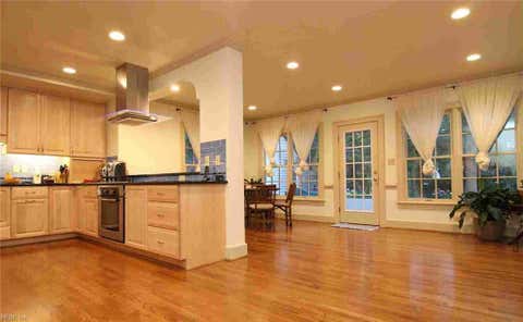Photo of 34 Elm Avenue, Newport News, VA 23601 (MLS # 10643782)
