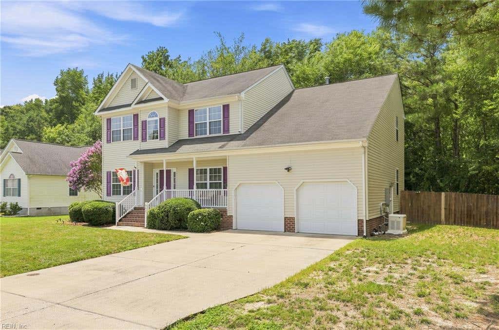 Photo of 301 Forest View Lane, Smithfield, VA 23430 (MLS # 10644523)