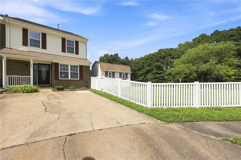 Photo of 314 Sussex Court, Chesapeake, VA 23320 (MLS # 10659701)