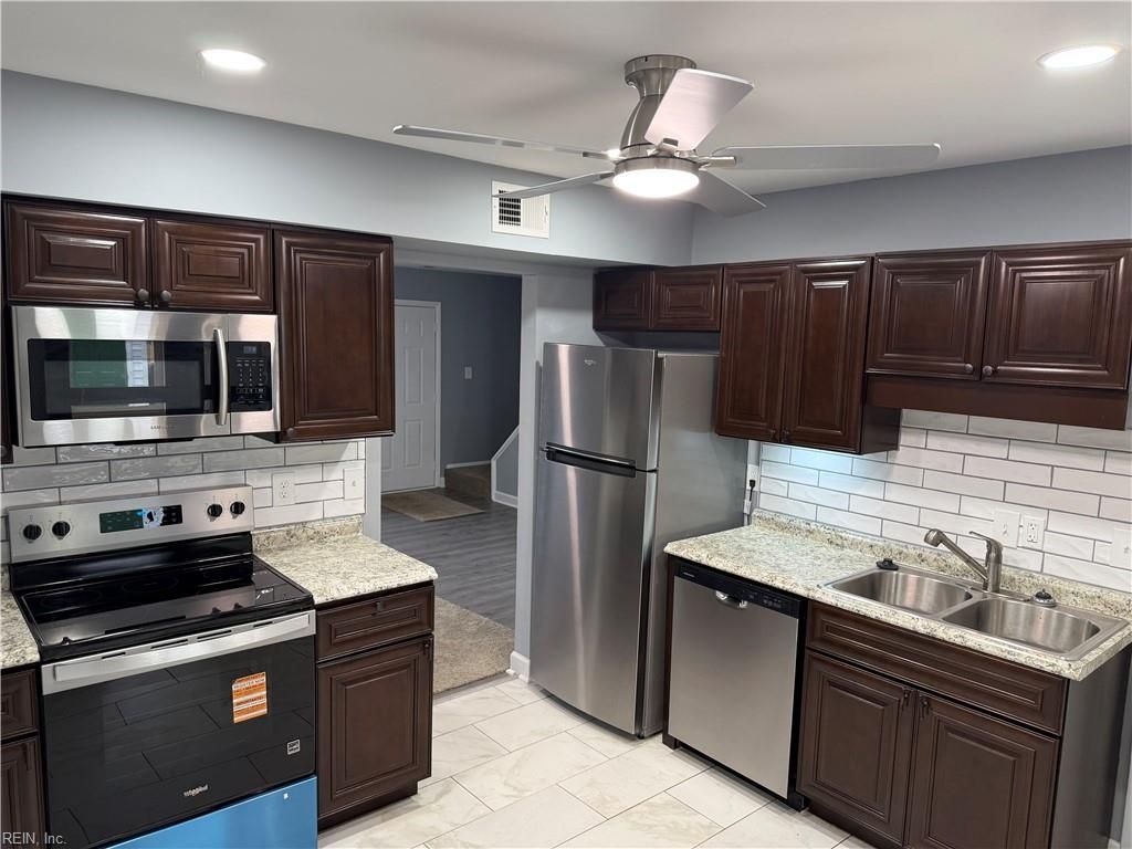 Photo of 959 S Club House Road, Virginia Beach, VA 23452 (MLS # 10622929)