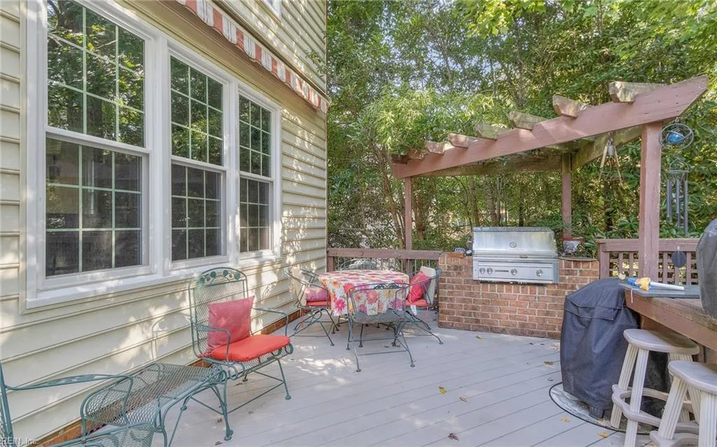 Smithfield, Virginia 23430, United States, 4 Bedrooms Bedrooms, ,3 BathroomsBathrooms,Residential,Active,12273