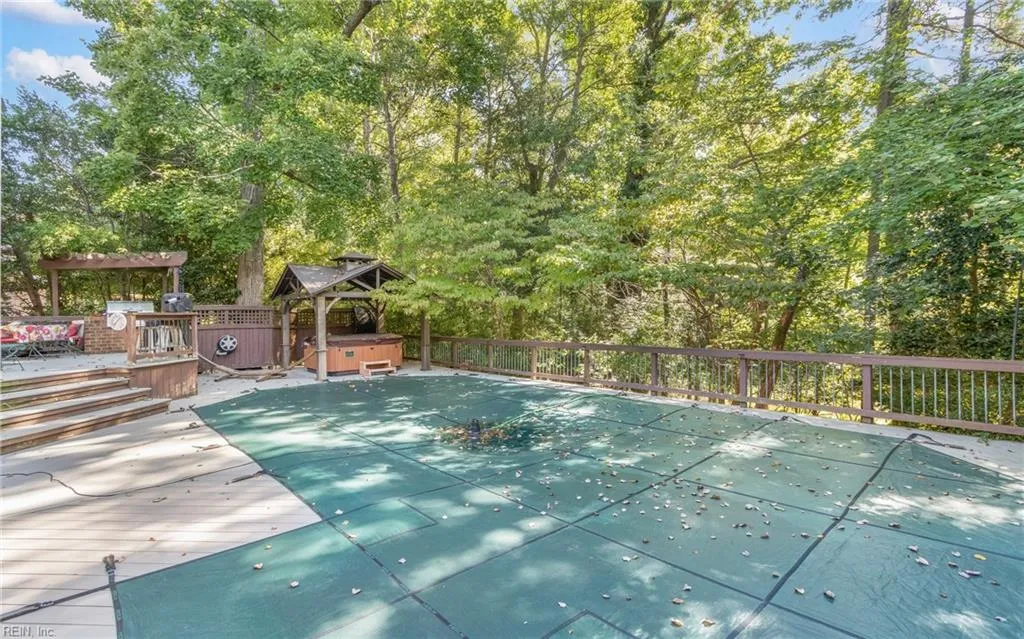 Smithfield, Virginia 23430, United States, 4 Bedrooms Bedrooms, ,3 BathroomsBathrooms,Residential,Active,12273