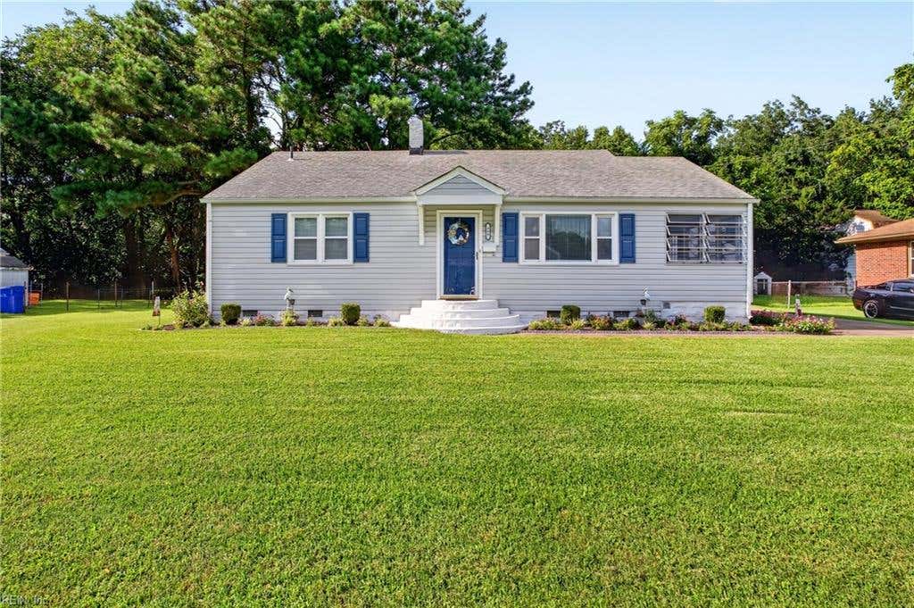 Photo of 308 Hanbury Avenue, Portsmouth, VA 23702 (MLS # 10647194)