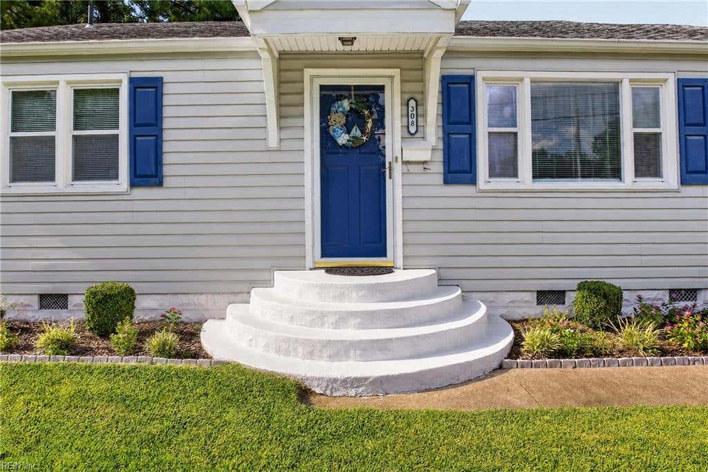 Photo of 308 Hanbury Avenue, Portsmouth, VA 23702 (MLS # 10647194)