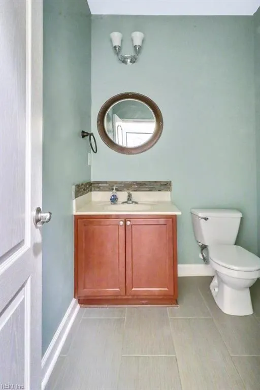 Chesapeake, Virginia 23320, United States, 2 Bedrooms Bedrooms, ,3 BathroomsBathrooms,Residential,Pending,12316