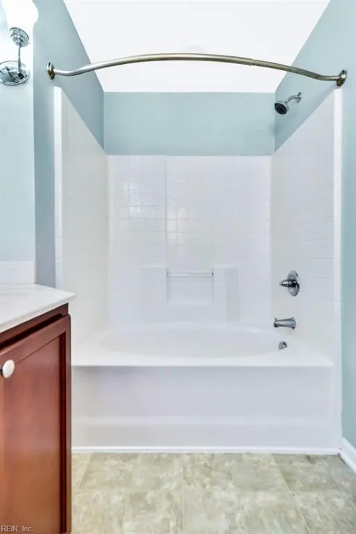 Chesapeake, Virginia 23320, United States, 2 Bedrooms Bedrooms, ,3 BathroomsBathrooms,Residential,Pending,12316