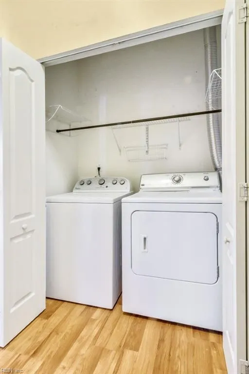 Chesapeake, Virginia 23320, United States, 2 Bedrooms Bedrooms, ,3 BathroomsBathrooms,Residential,Pending,12316