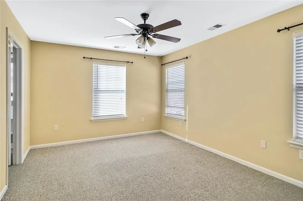 Chesapeake, Virginia 23320, United States, 2 Bedrooms Bedrooms, ,3 BathroomsBathrooms,Residential,Pending,12316