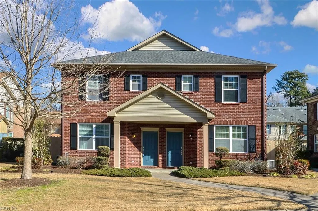 Chesapeake, Virginia 23320, United States, 2 Bedrooms Bedrooms, ,3 BathroomsBathrooms,Residential,Pending,12316