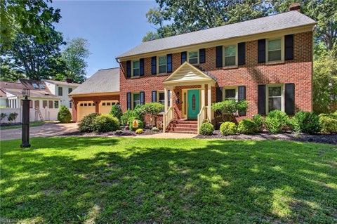 Photo of 303 Parkway Drive, Newport News, VA 23606 (MLS # 10659432)