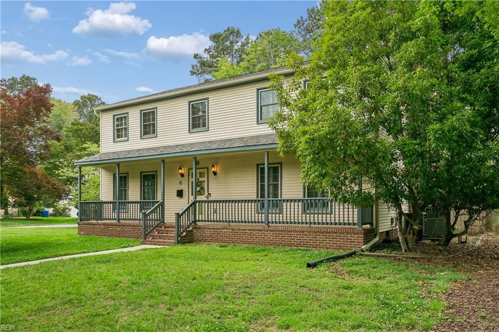 Photo of 8 Cromwell Court, Newport News, VA 23606 (MLS # 10635207)