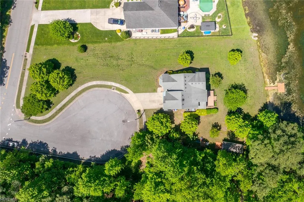 Chesapeake, Virginia 23323, United States, 4 Bedrooms Bedrooms, ,4 BathroomsBathrooms,Residential,Pending,120864