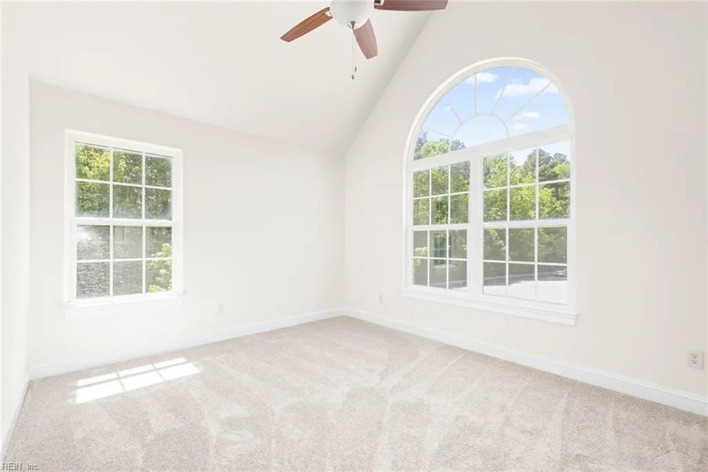 Chesapeake, Virginia 23323, United States, 4 Bedrooms Bedrooms, ,4 BathroomsBathrooms,Residential,Pending,120864