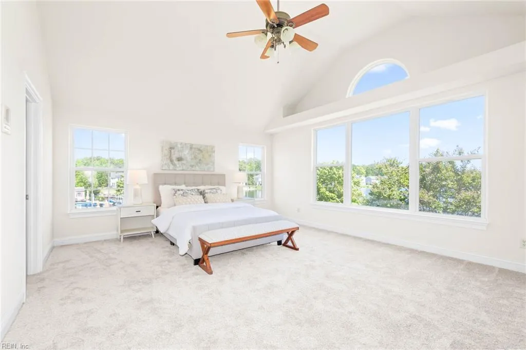 Chesapeake, Virginia 23323, United States, 4 Bedrooms Bedrooms, ,4 BathroomsBathrooms,Residential,Pending,120864