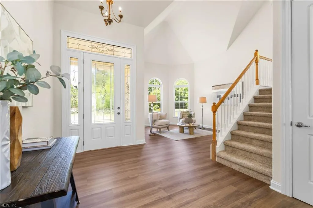 Chesapeake, Virginia 23323, United States, 4 Bedrooms Bedrooms, ,4 BathroomsBathrooms,Residential,Pending,120864