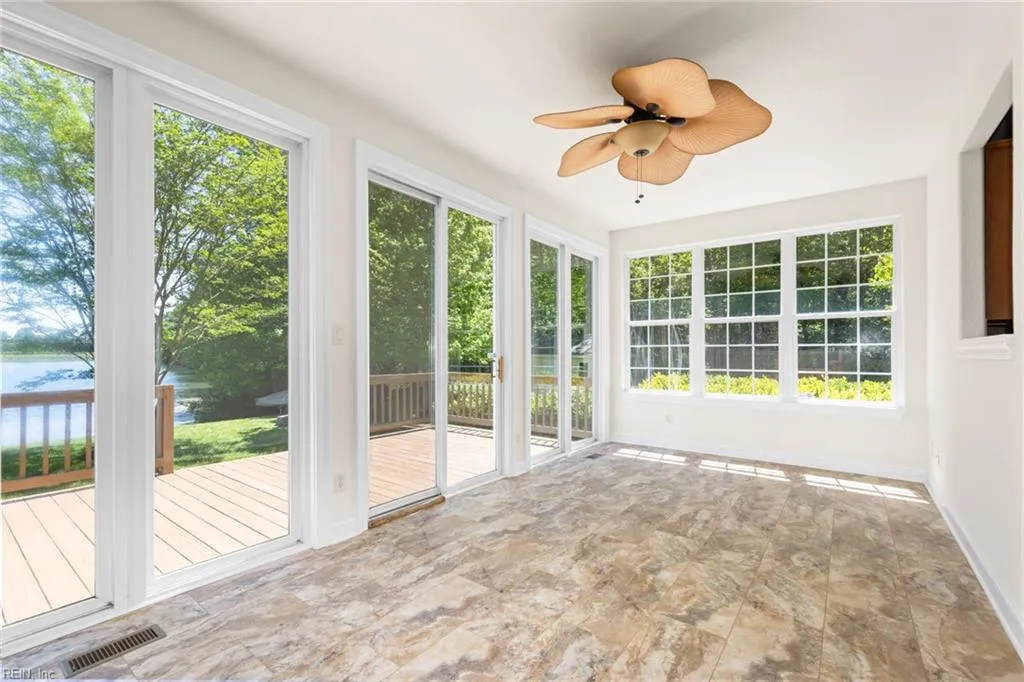 Chesapeake, Virginia 23323, United States, 4 Bedrooms Bedrooms, ,4 BathroomsBathrooms,Residential,Pending,120864