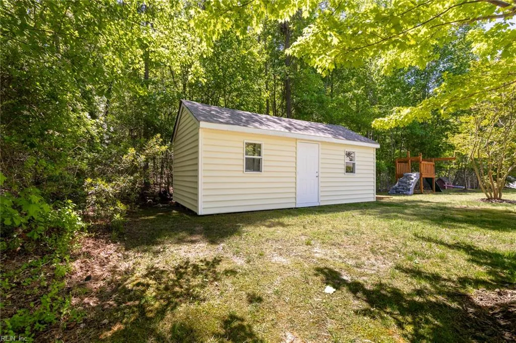 Chesapeake, Virginia 23323, United States, 4 Bedrooms Bedrooms, ,4 BathroomsBathrooms,Residential,Pending,120864