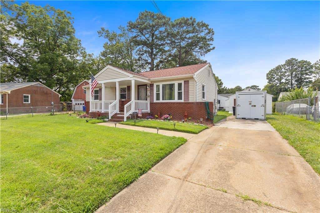 Photo of 402 Bertha Lane, Portsmouth, VA 23701 (MLS # 10644466)