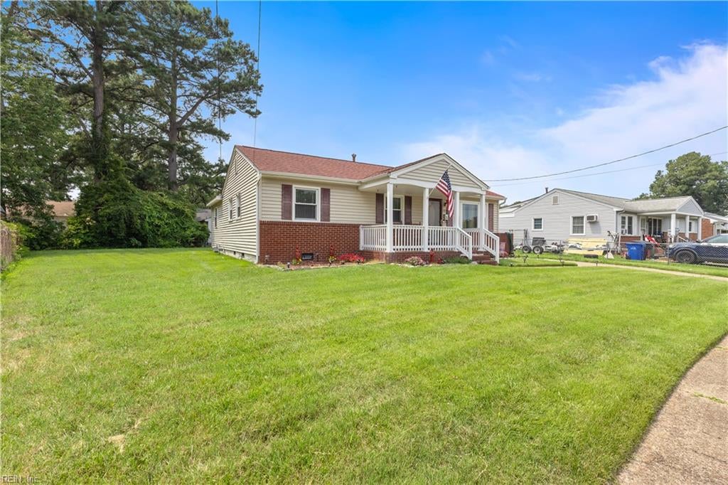 Photo of 402 Bertha Lane, Portsmouth, VA 23701 (MLS # 10644466)