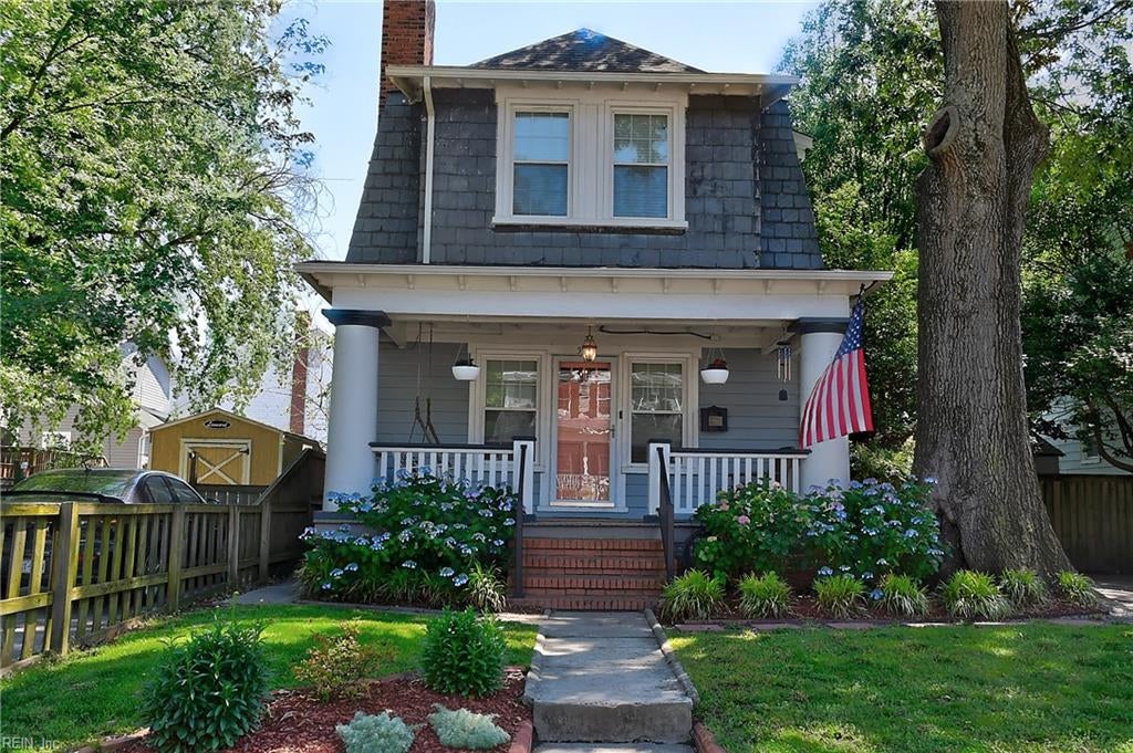 Photo of 501 Carolina Avenue, Norfolk, VA 23508 (MLS # 10638237)