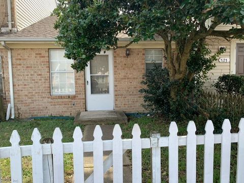 Photo of 721 Woltrap Lane, Virginia Beach, VA 23462 (MLS # 10624457)