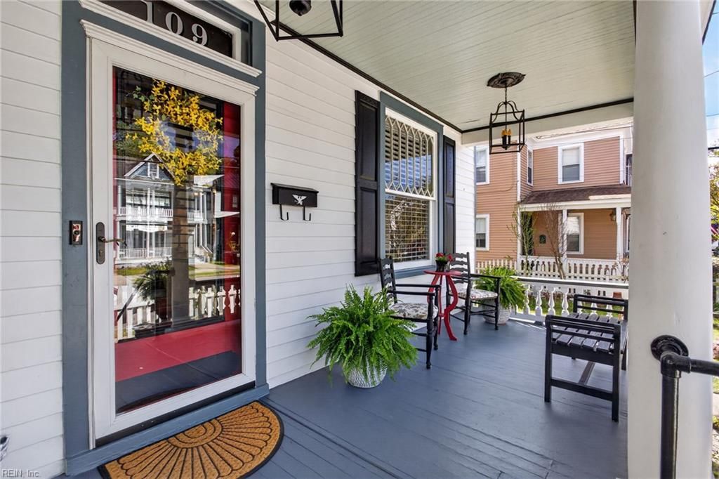 Photo of 109 Riverview Avenue, Portsmouth, VA 23704 (MLS # 10629117)