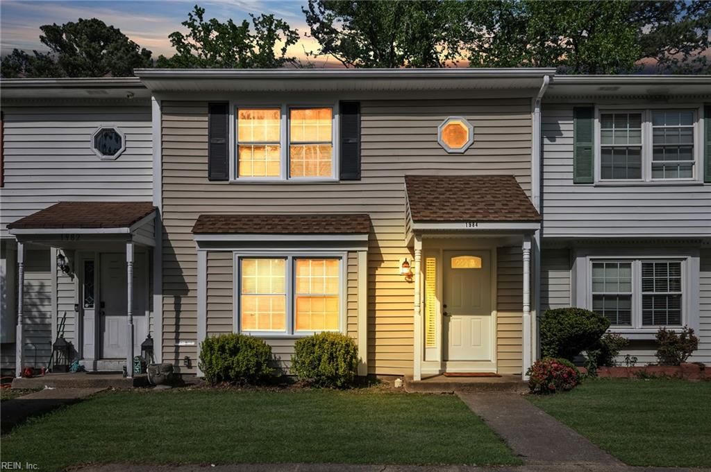 Photo of 1984 Woodgate Arch, Chesapeake, VA 23322 (MLS # 10630209)