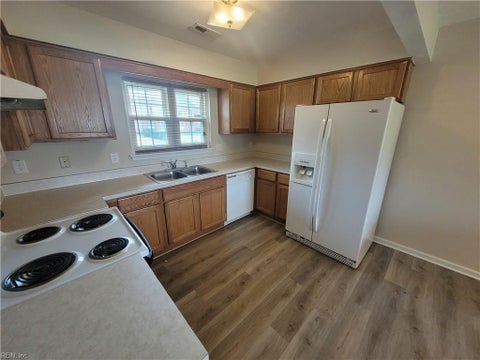 Photo of 812 Huntly Drive, Chesapeake, VA 23320 (MLS # 10658241)