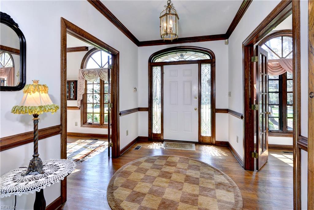 640 Fairfax WAY