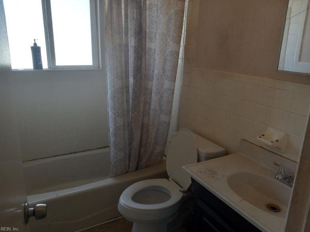 Photo of 3616 Kim Terrace, Virginia Beach, VA 23452 (MLS # 10627093)