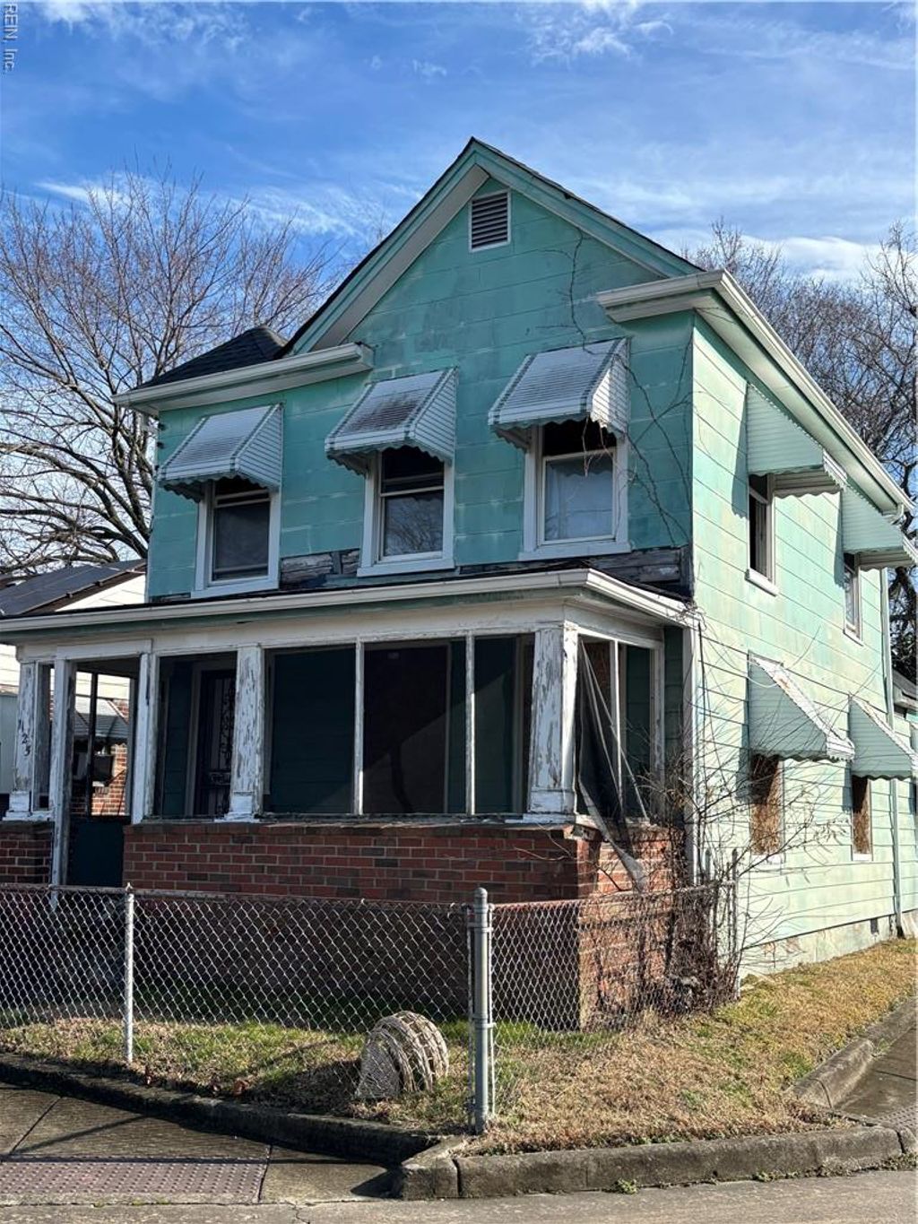 Photo of 1125 Logan Street, Norfolk, VA 23501 (MLS # 10621009)