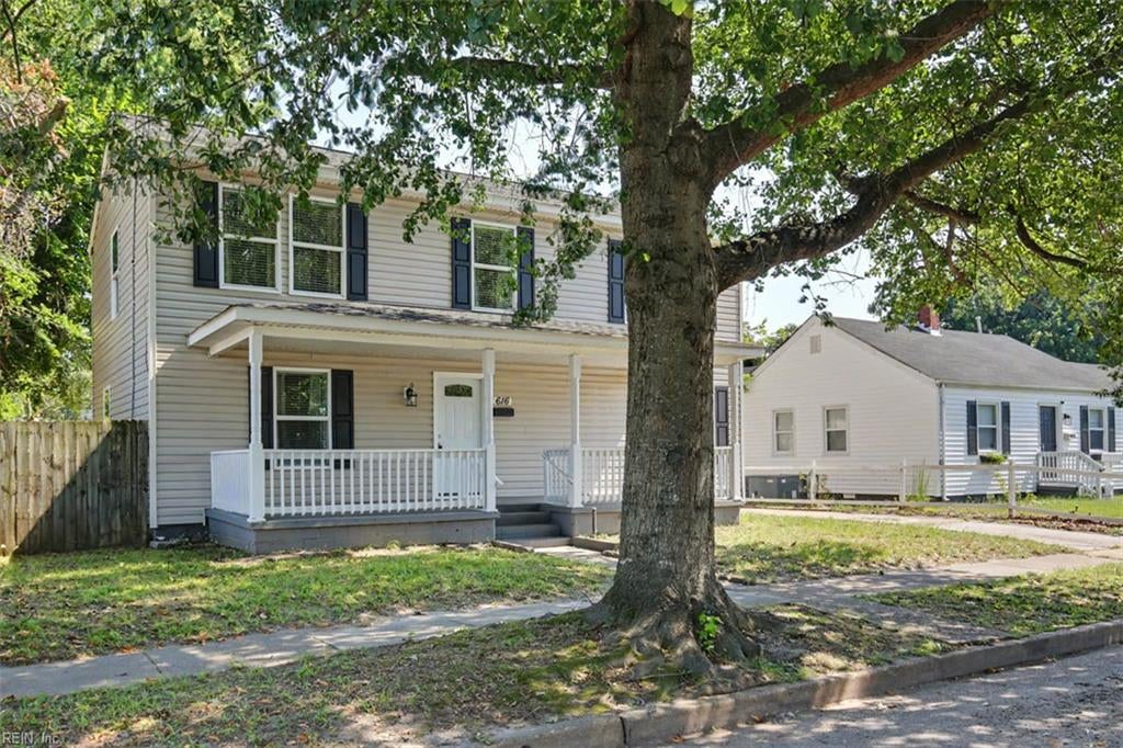 Photo of 616 Gladstone Road, Norfolk, VA 23505 (MLS # 10652534)