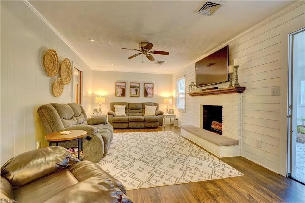 Portsmouth, Virginia 23701, United States, 3 Bedrooms Bedrooms, ,2 BathroomsBathrooms,Residential,Pending,7557