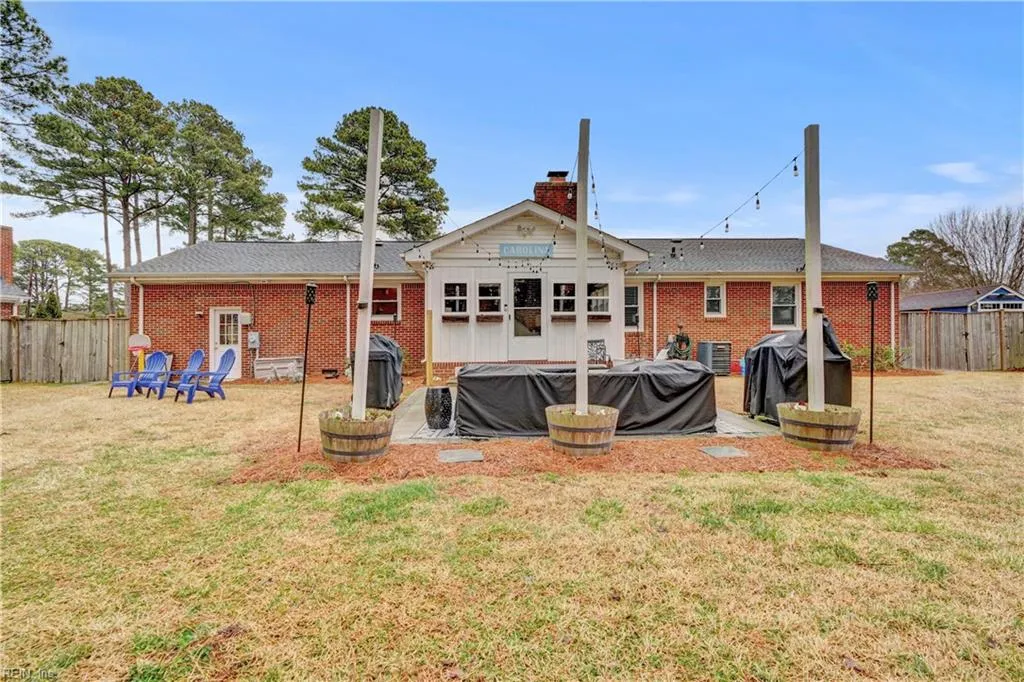 Portsmouth, Virginia 23701, United States, 3 Bedrooms Bedrooms, ,2 BathroomsBathrooms,Residential,Pending,7557