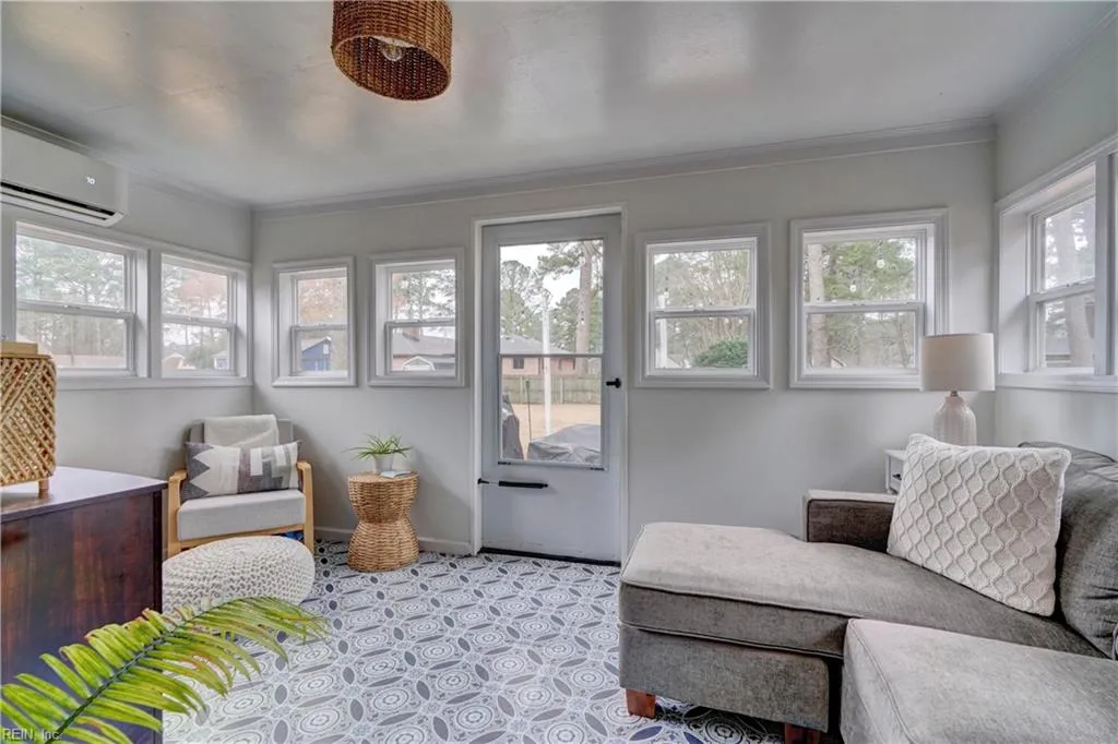 Portsmouth, Virginia 23701, United States, 3 Bedrooms Bedrooms, ,2 BathroomsBathrooms,Residential,Pending,7557