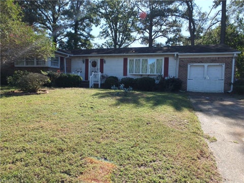 Photo of 2921 Hilton Avenue, Chesapeake, VA 23324 (MLS # 10658673)