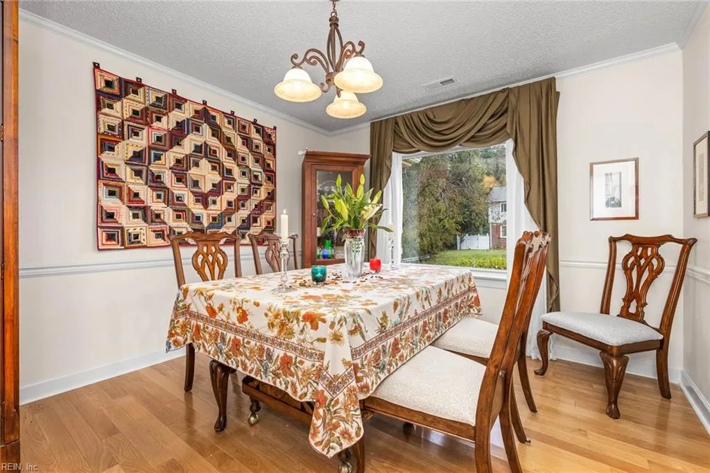 Virginia Beach, Virginia 23464, United States, 3 Bedrooms Bedrooms, ,2 BathroomsBathrooms,Residential,Active,237436