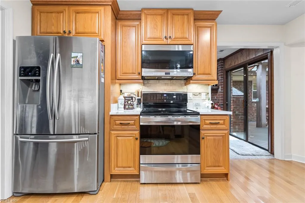 Virginia Beach, Virginia 23464, United States, 3 Bedrooms Bedrooms, ,2 BathroomsBathrooms,Residential,Active,237436