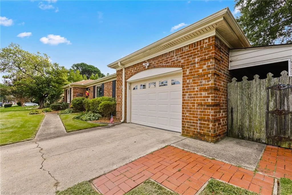 Virginia Beach, Virginia 23464, United States, 3 Bedrooms Bedrooms, ,2 BathroomsBathrooms,Residential,Active,237436