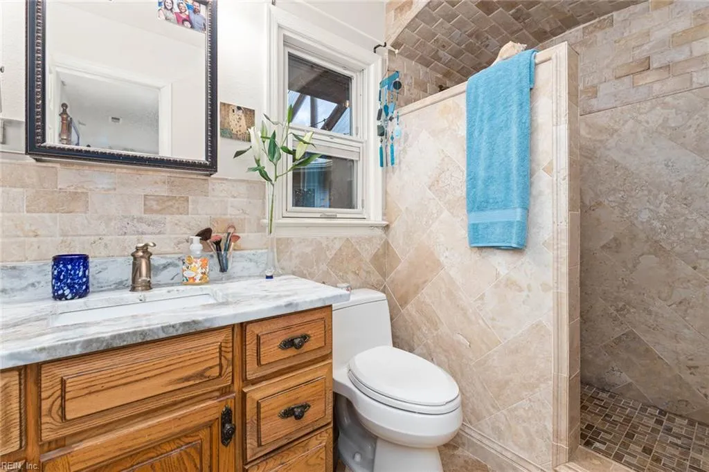 Virginia Beach, Virginia 23464, United States, 3 Bedrooms Bedrooms, ,2 BathroomsBathrooms,Residential,Active,237436