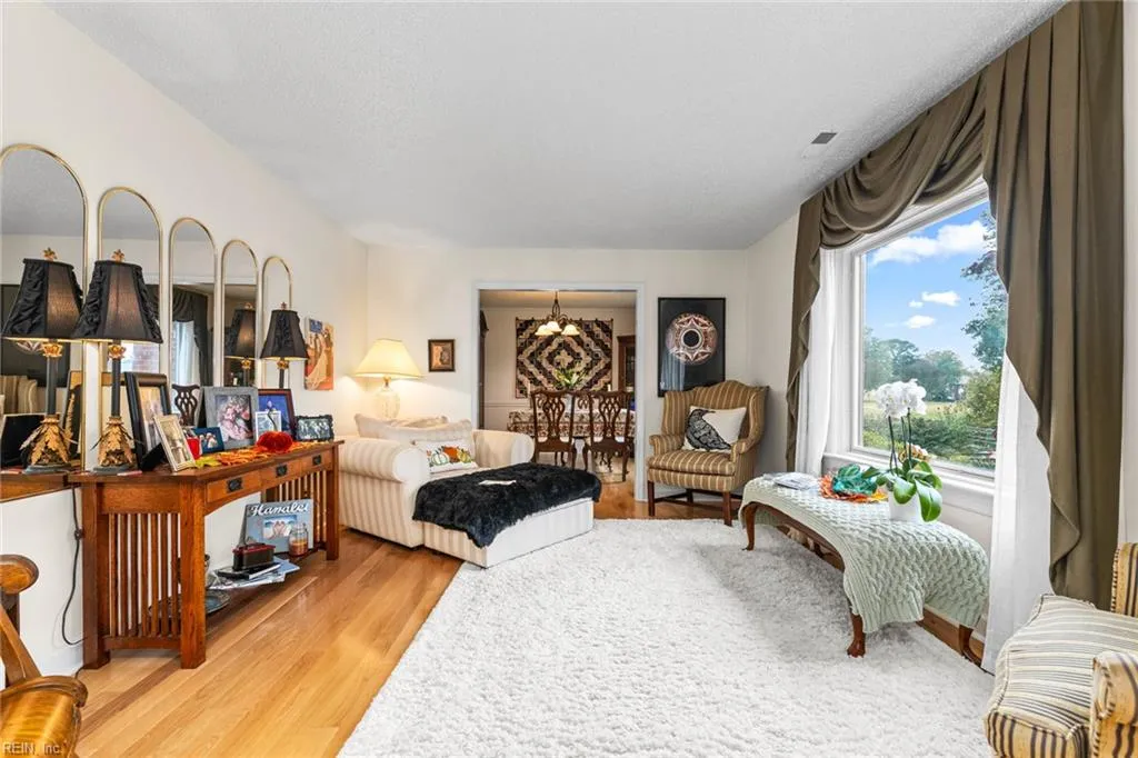 Virginia Beach, Virginia 23464, United States, 3 Bedrooms Bedrooms, ,2 BathroomsBathrooms,Residential,Active,237436