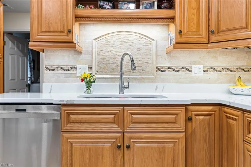 Virginia Beach, Virginia 23464, United States, 3 Bedrooms Bedrooms, ,2 BathroomsBathrooms,Residential,Active,237436