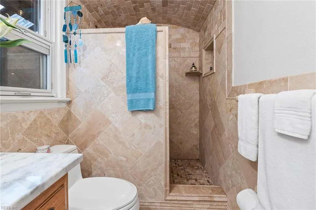 Virginia Beach, Virginia 23464, United States, 3 Bedrooms Bedrooms, ,2 BathroomsBathrooms,Residential,Active,237436