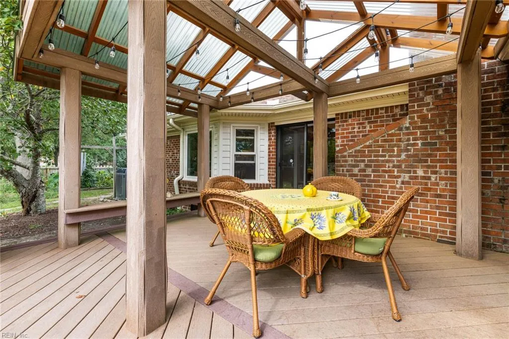 Virginia Beach, Virginia 23464, United States, 3 Bedrooms Bedrooms, ,2 BathroomsBathrooms,Residential,Active,237436