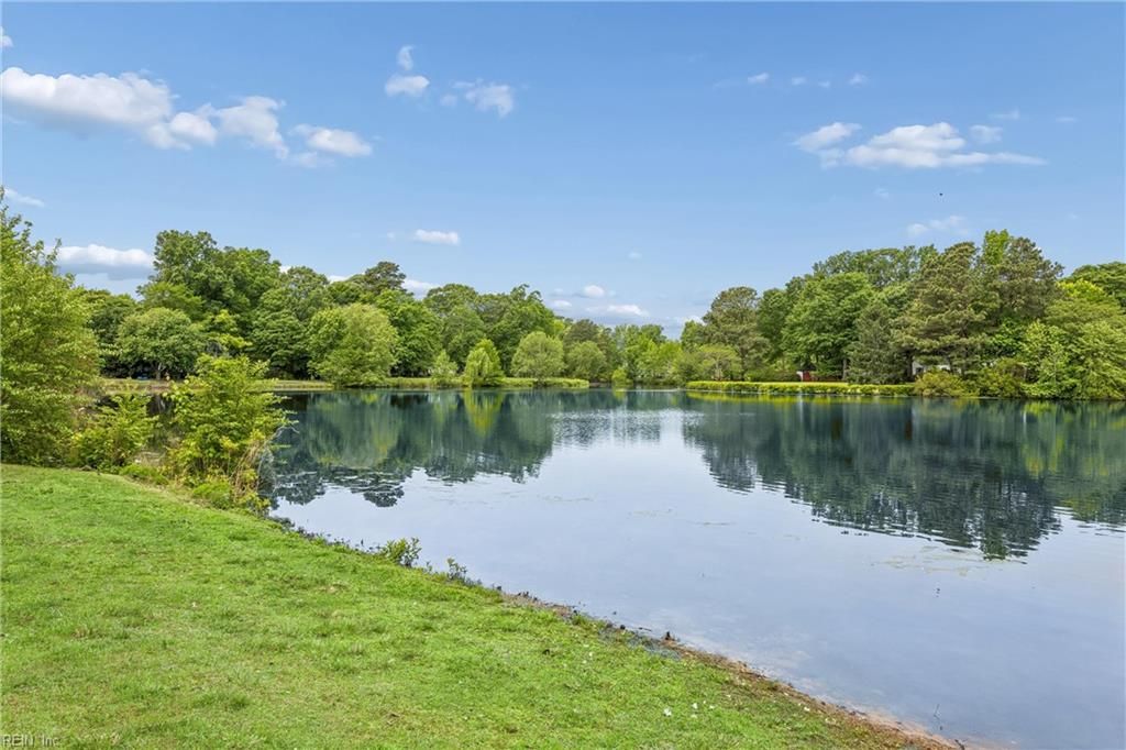 Photo of 107 Jonquil Court, Yorktown, VA 23693 (MLS # 10634058)
