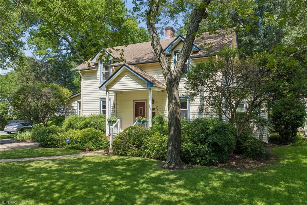 Photo of 5926 Powhatan Avenue, Norfolk, VA 23508 (MLS # 10642722)